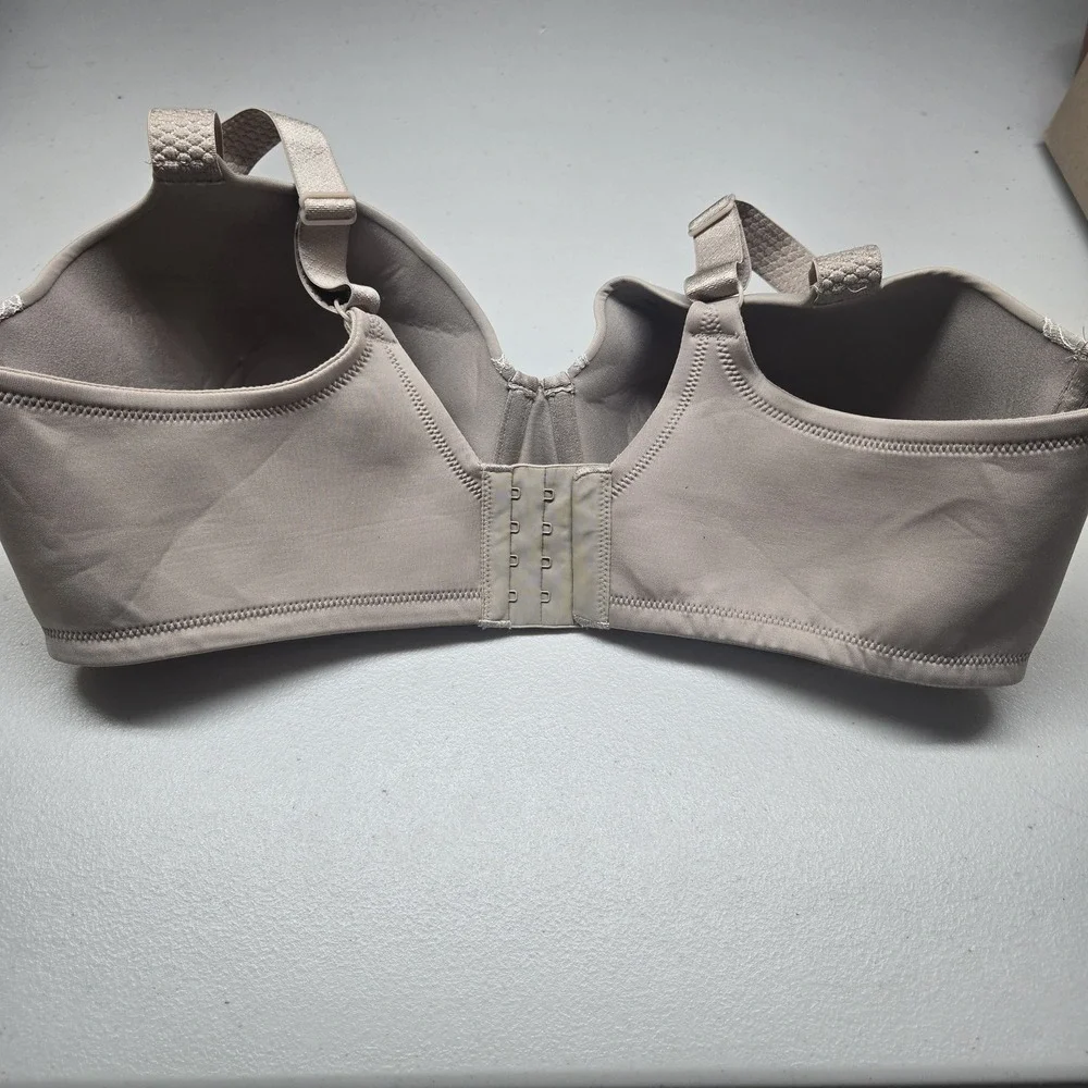 Vanity Fair Women Bra 40DD Beige T Shirt Underwired‎ Lace Strap